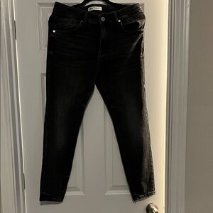 Zara Women's Dark Black Skinny Jeans